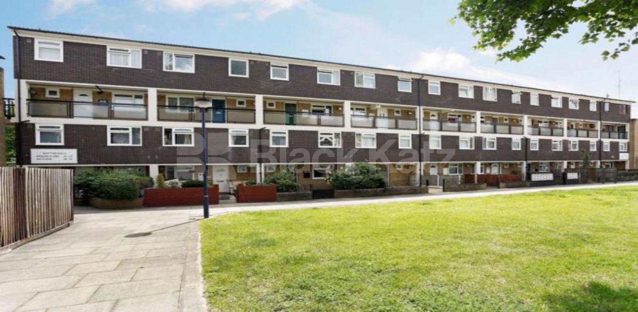 			4 Bedroom, 1 bath, 1 reception Apartment			 Whitton Walk , Bow E3